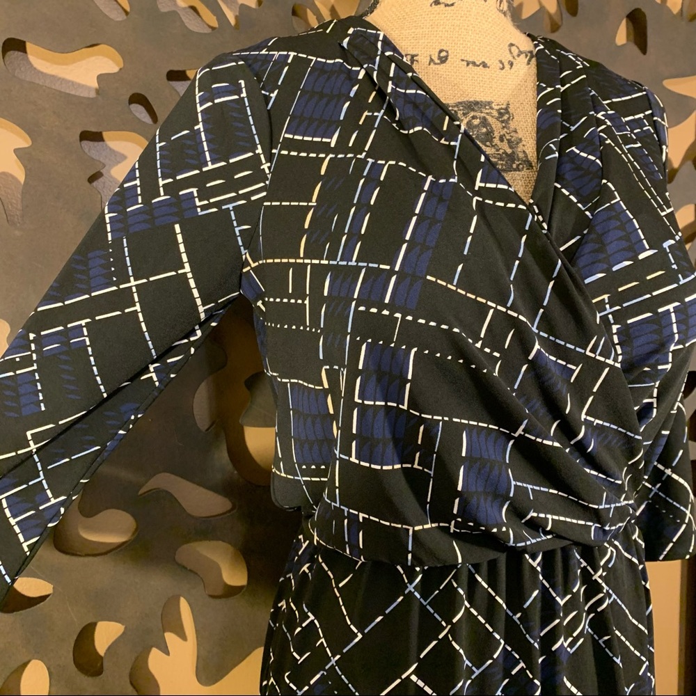 WHBM Wrap Dress - Picture 5 of 10